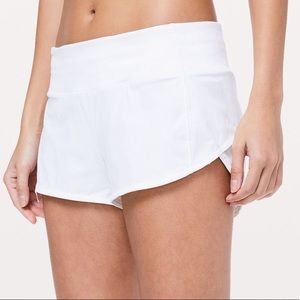 Lululemon Speed Up Shorts 2.5’